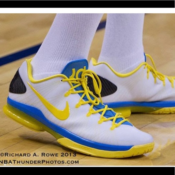 kd playoff shoes